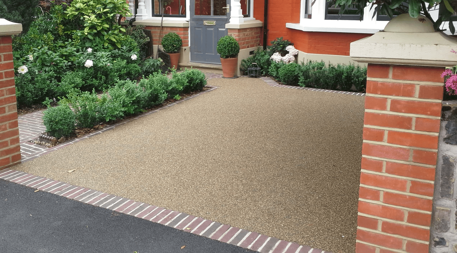 resin driveway beige