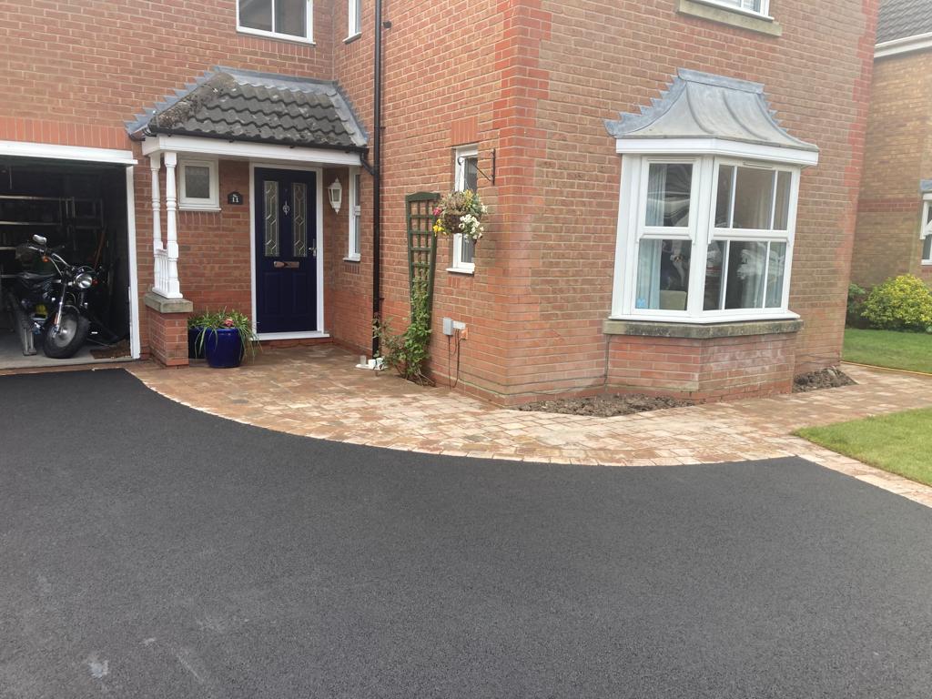 Tarmac driveway with block paving