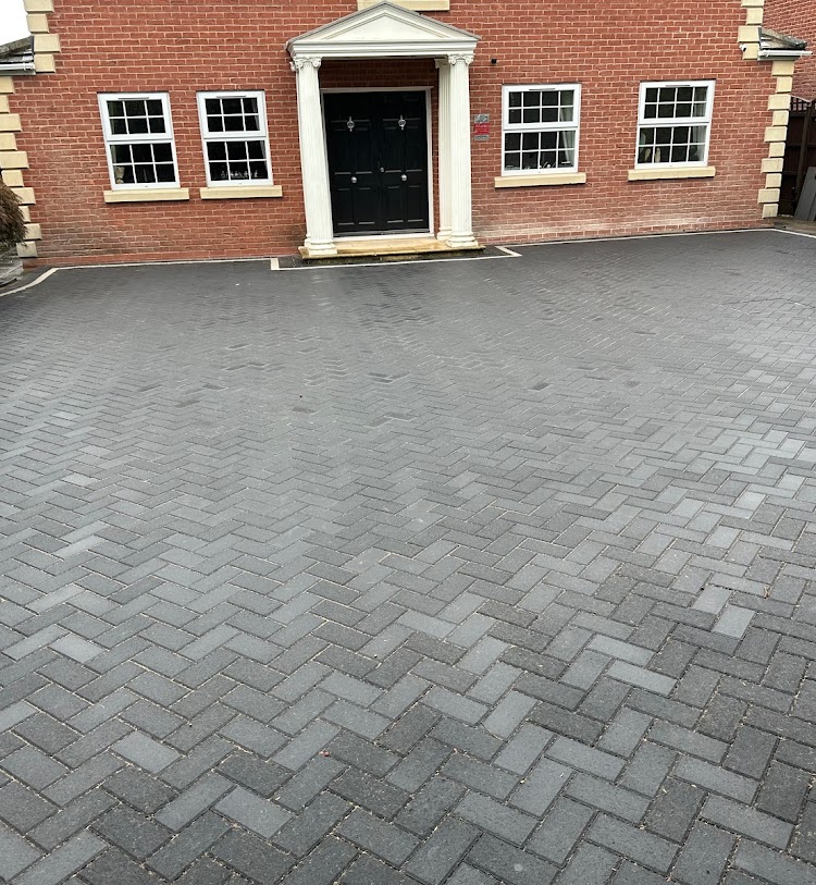 block paving driveway installed